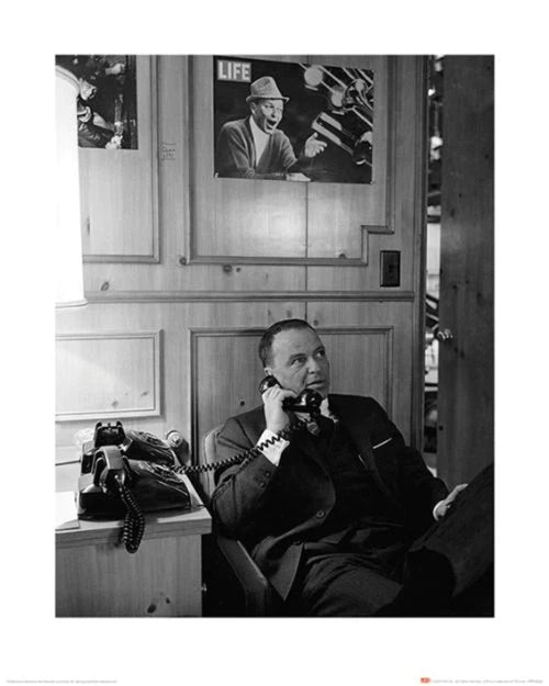 Art Print Time Life Frank Sinatra Phone 40x50cm Pyramid PPR43226 | Yourdecoration.com