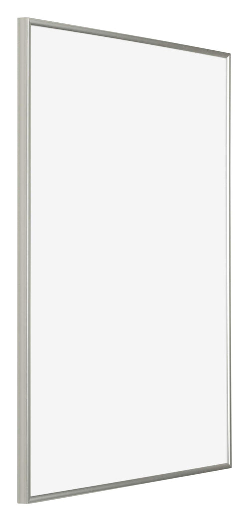 Evry Plastic Photo Frame 60x80cm Champagne Front Oblique | Yourdecoration.com