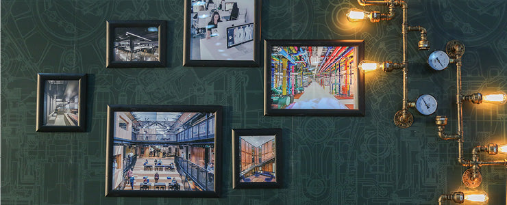 What is the best way to hang a photo frame?