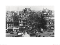Art Print Time Life Piccadilly Circus London 1942 80x60cm Pyramid PPR40727 | Yourdecoration.com