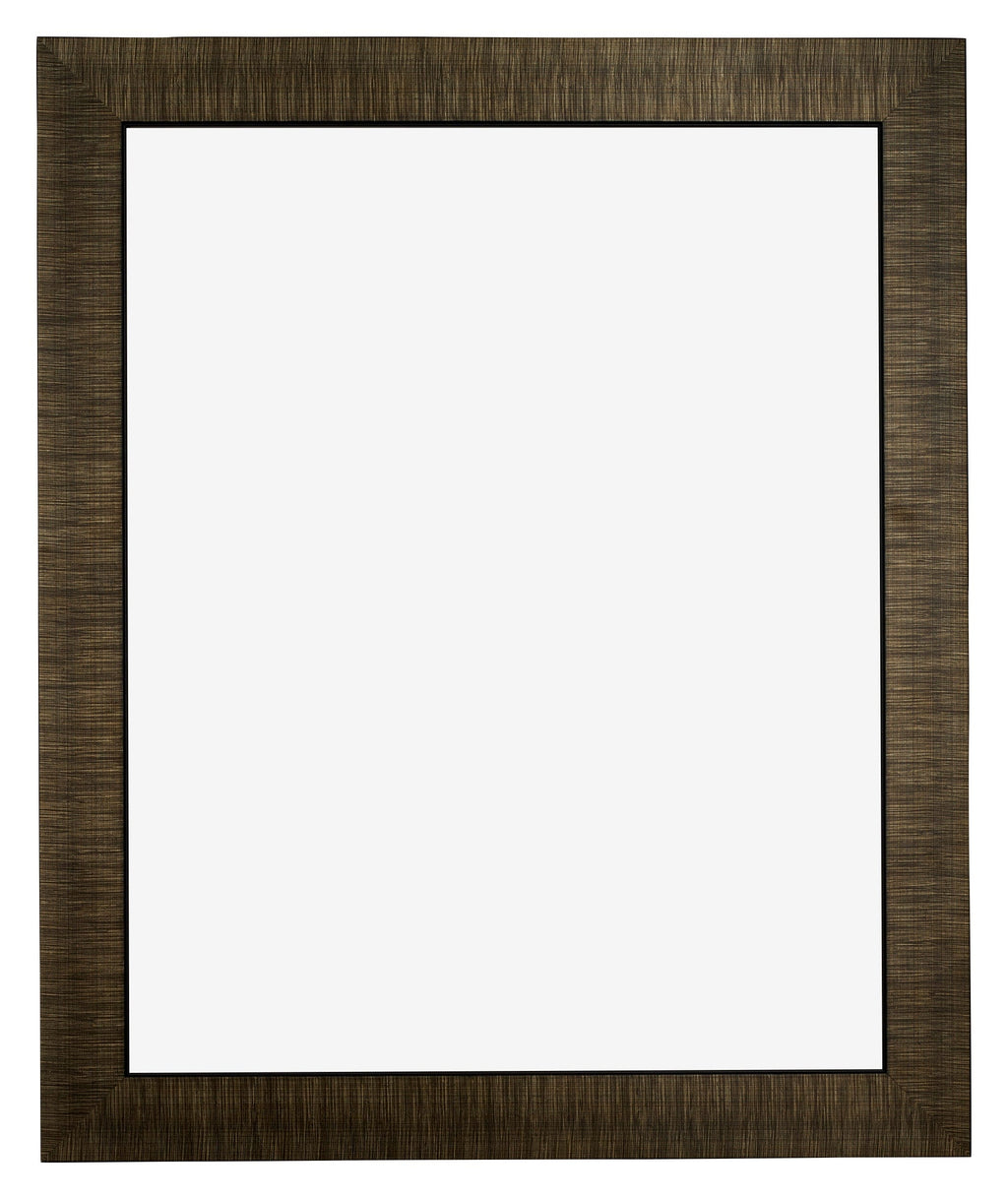 Leeds Wooden Photo Frame 36x49cm Champagne Brushed Front | Yourdecoration.com