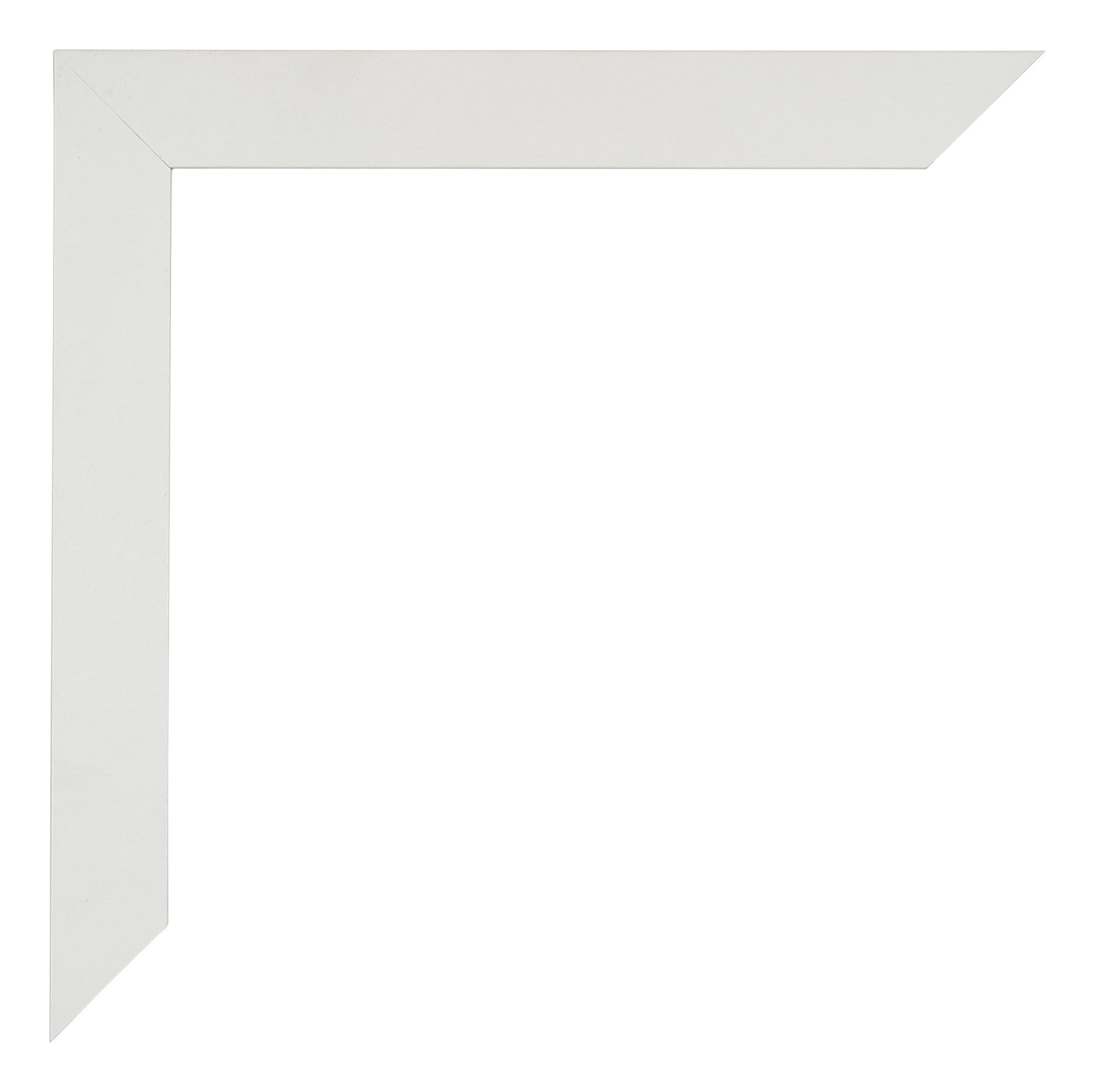 Mura MDF Photo Frame 70x90cm White Matte Detail Corner | Yourdecoration.com