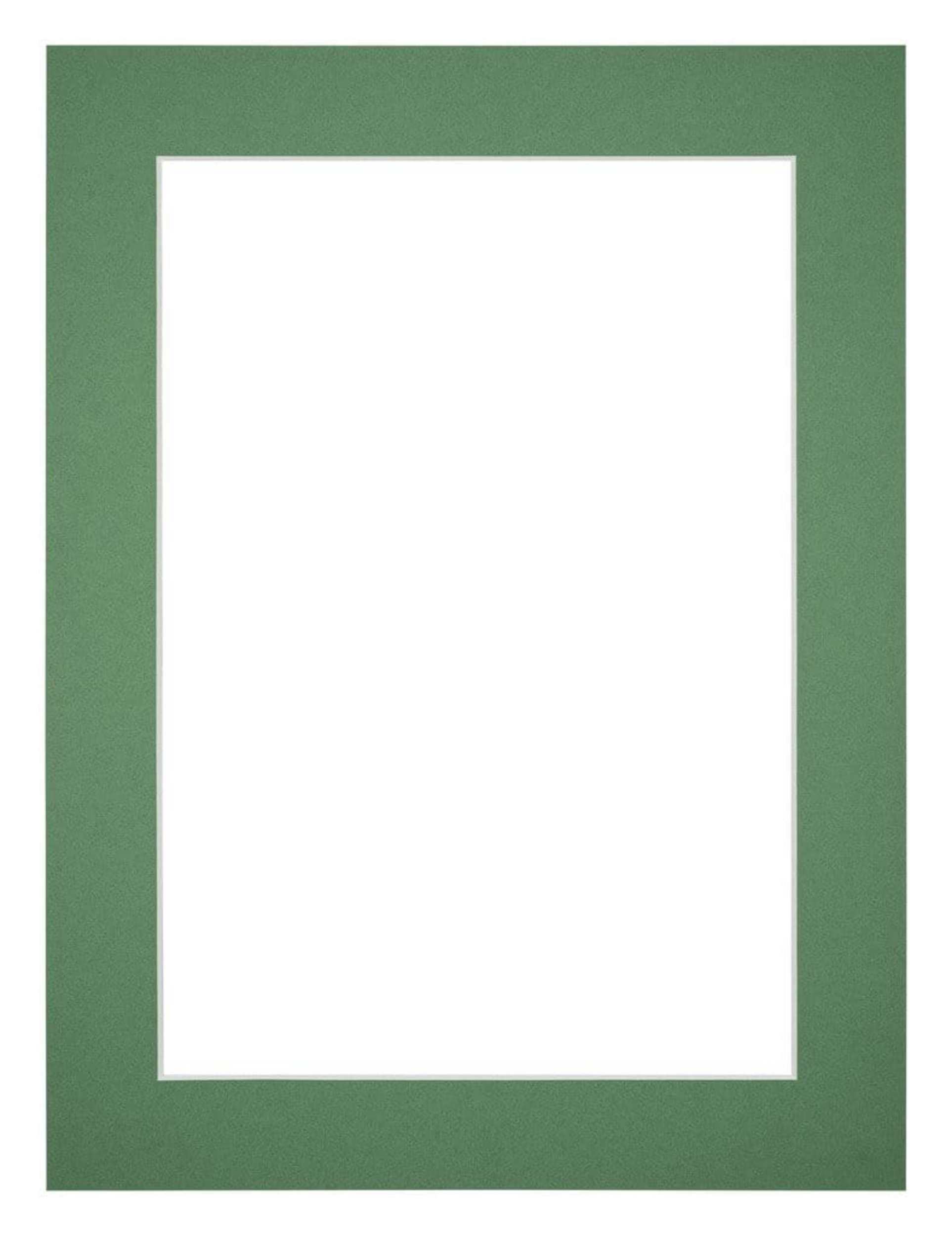Passe Partout 45x60cm Carton Green Forest Edge 4cm Straight Front | Yourdecoration.com