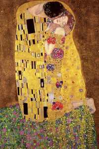 Pyramid Gustav Klimts the Kiss Poster 61x91,5cm | Yourdecoration.com