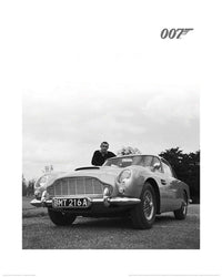 Pyramid James Bond Connery Black and White Art Print 40x50cm | Yourdecoration.com