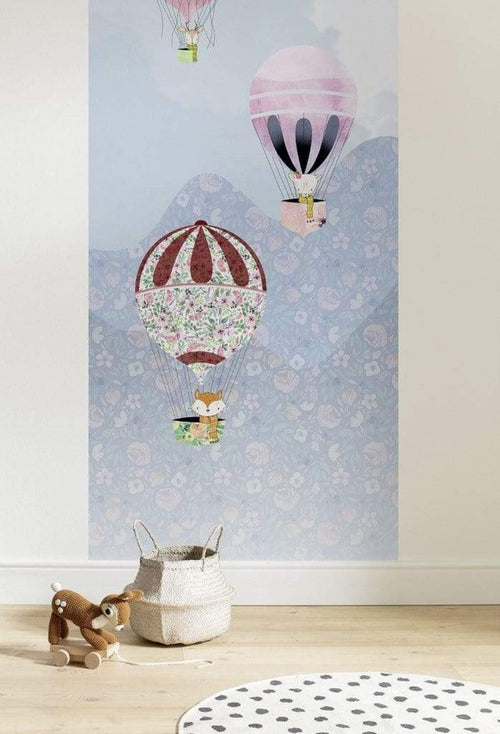 Komar Happy Balloon Non Woven Wall Mural 100x250cm 1 baan Ambiance | Yourdecoration.com